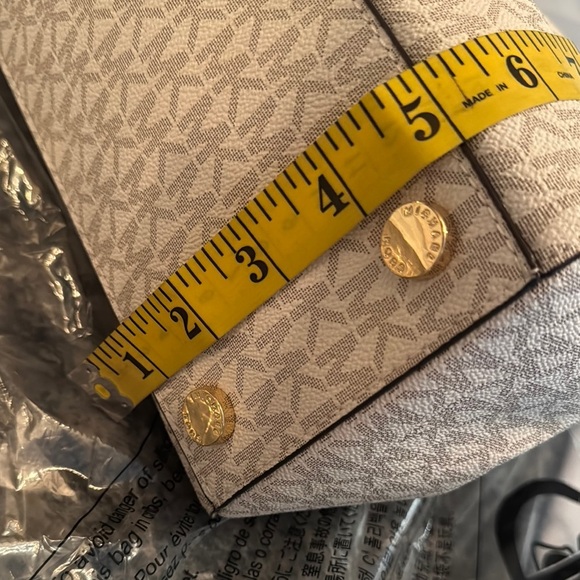 Michael Kors Ellis Cream Tote with Signature Monogram NWT - Picture 13 of 17